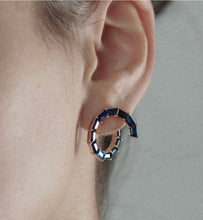 Carica l&#39;immagine nel visualizzatore di Gallery, Saphire Earrings
