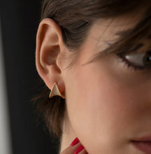 Carica l&#39;immagine nel visualizzatore di Gallery, Amorf Earrings
