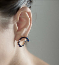 Carica l&#39;immagine nel visualizzatore di Gallery, Saphire Earrings
