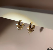 Carica l&#39;immagine nel visualizzatore di Gallery, Nadine Diamond Earrings
