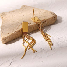 Carica l&#39;immagine nel visualizzatore di Gallery, Ava Earrings
