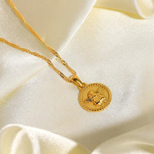 Carica l&#39;immagine nel visualizzatore di Gallery, Necklace with Angel Motif
