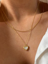 Carica l&#39;immagine nel visualizzatore di Gallery, Gold Chain Necklace
